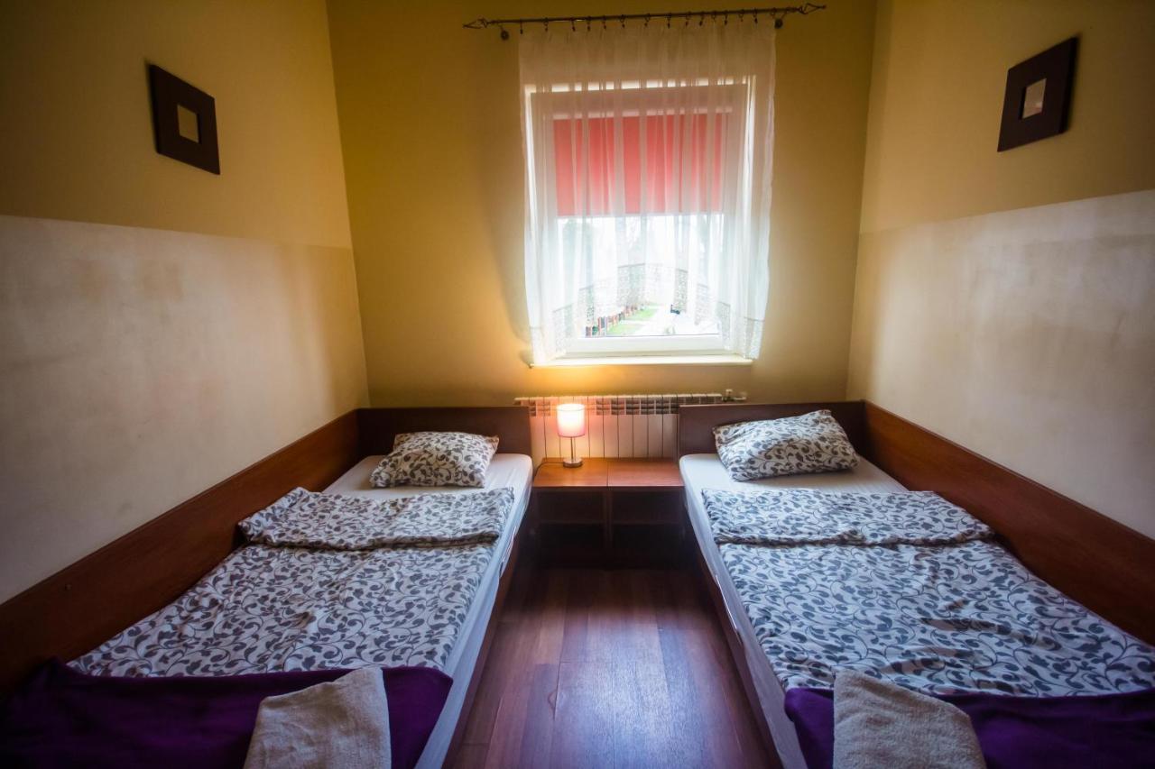 Hostel Soleil คุตโน ภายนอก รูปภาพ